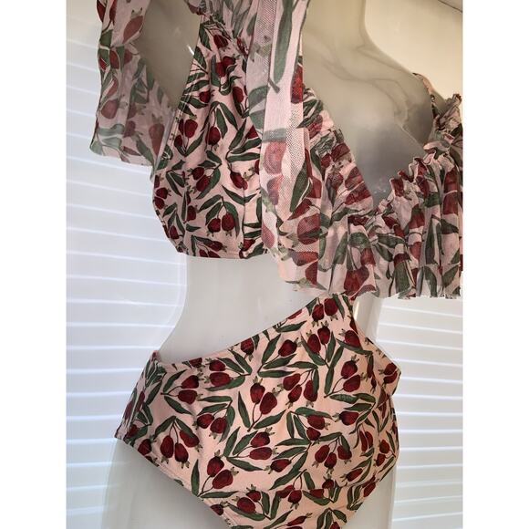 Agua de Coco Pink Berry One Piece bikini Size Medium - Picture 2 of 6